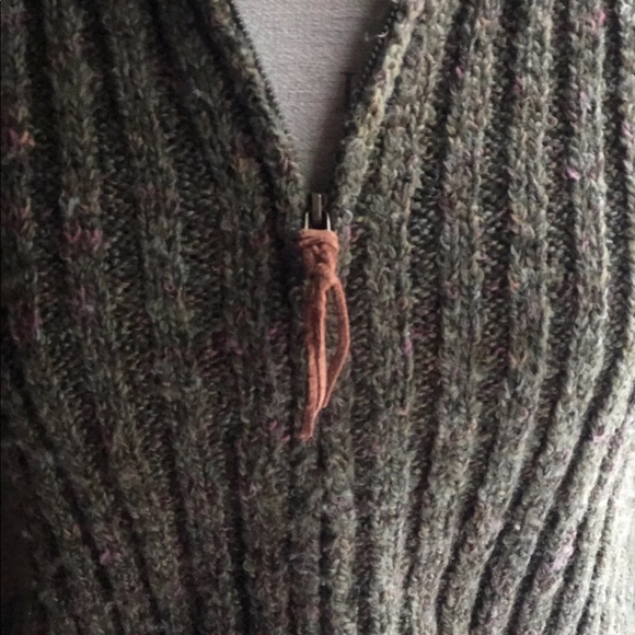 Multi Color Sweater - Picture 3 of 3